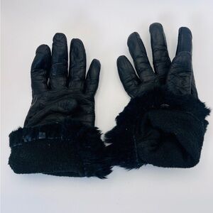 Black lined Gloves